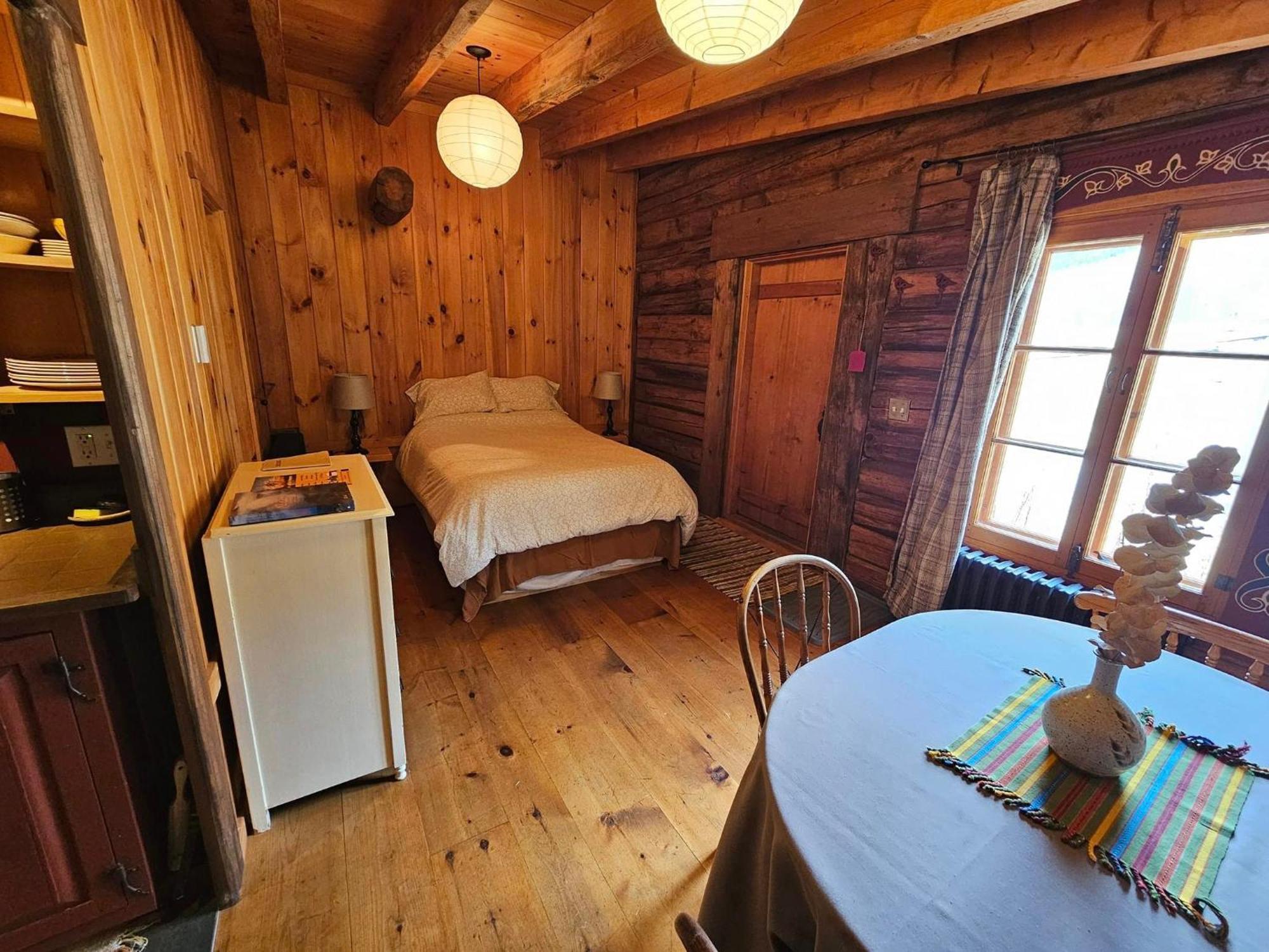 Le Repaire Viking Bed and Breakfast Sainte-Rose-du-Nord Esterno foto